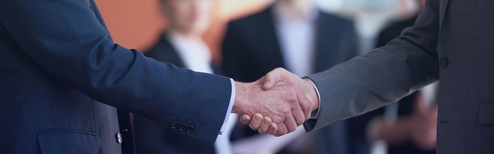 हमसे संपर्क करें