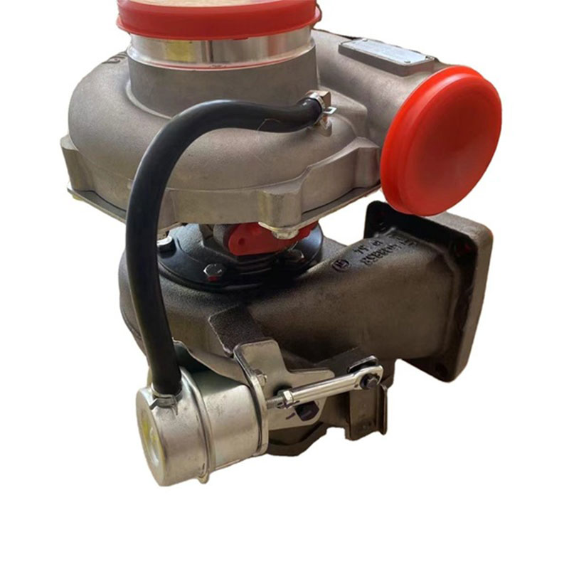 टर्बोचार्जर इंजन के प्रदर्शन को कैसे सुधारता है?